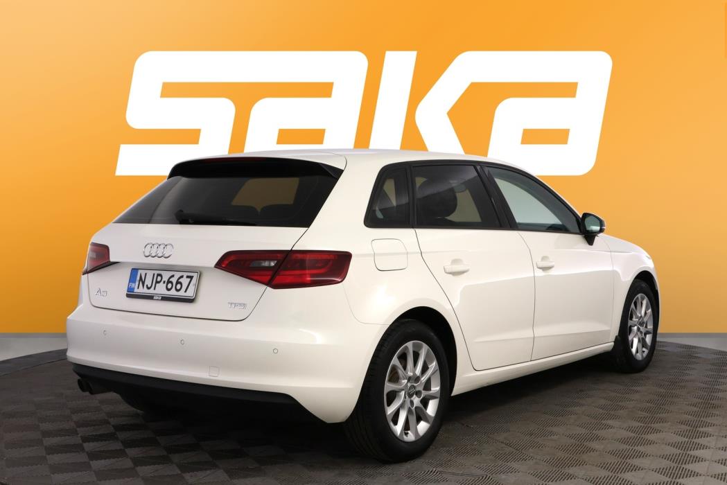 AUDI A3 2015