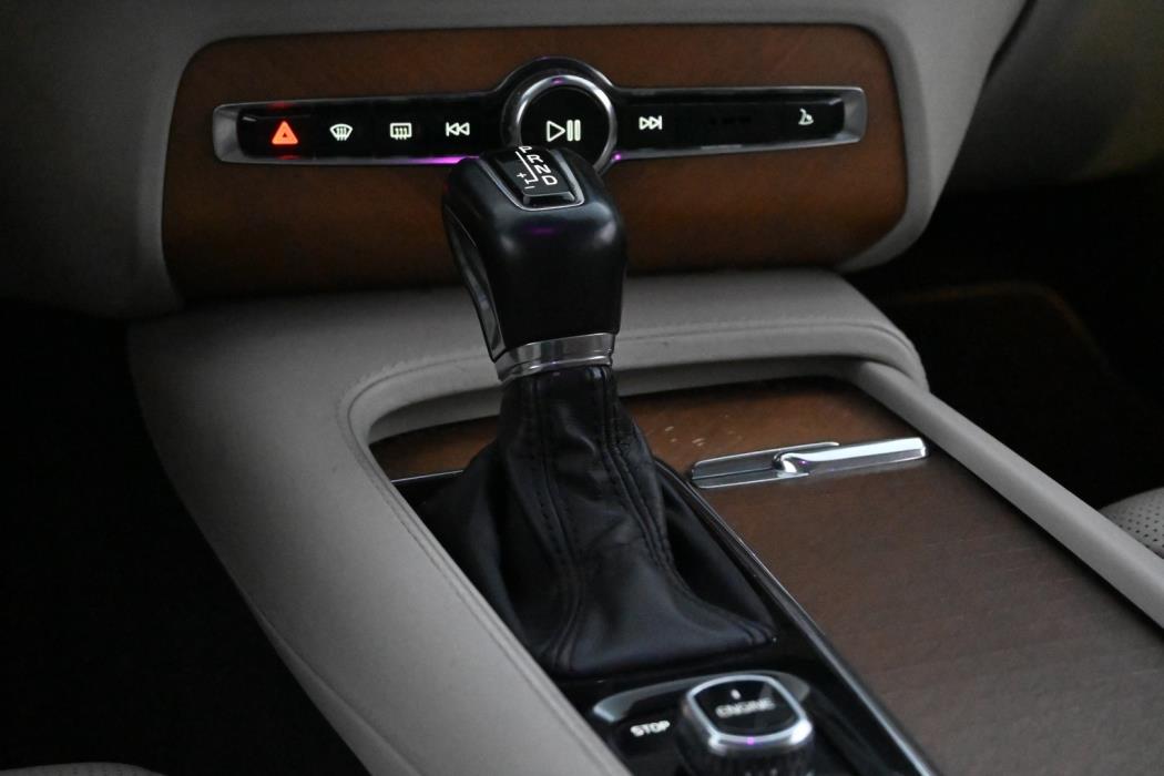 VOLVO XC90 2015