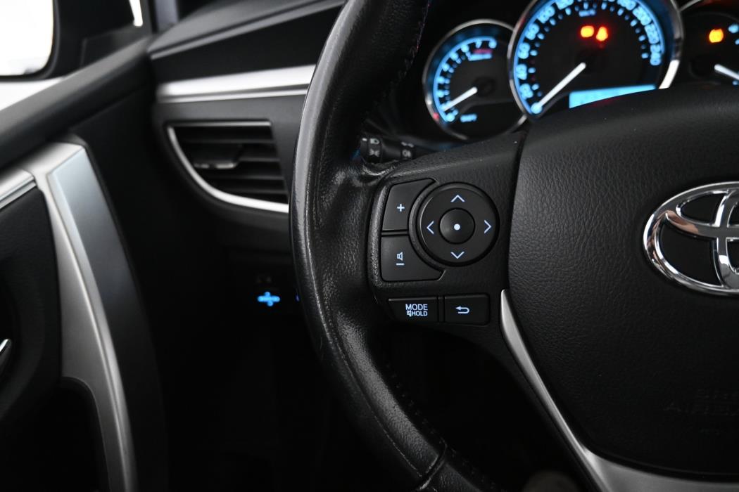 TOYOTA Corolla 2016