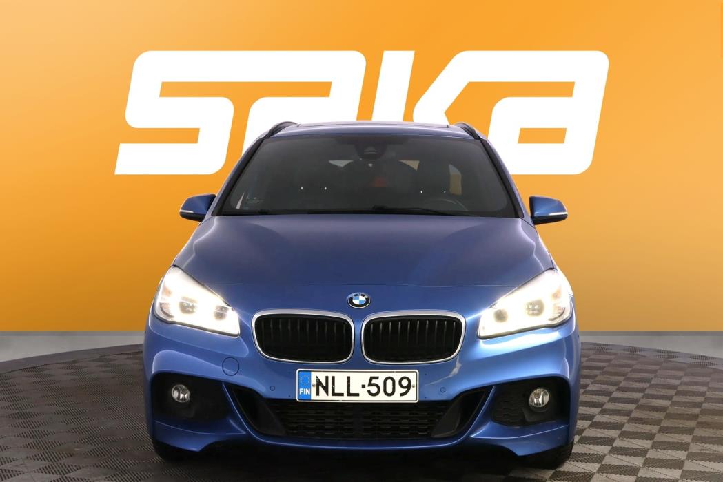 BMW 220 2016