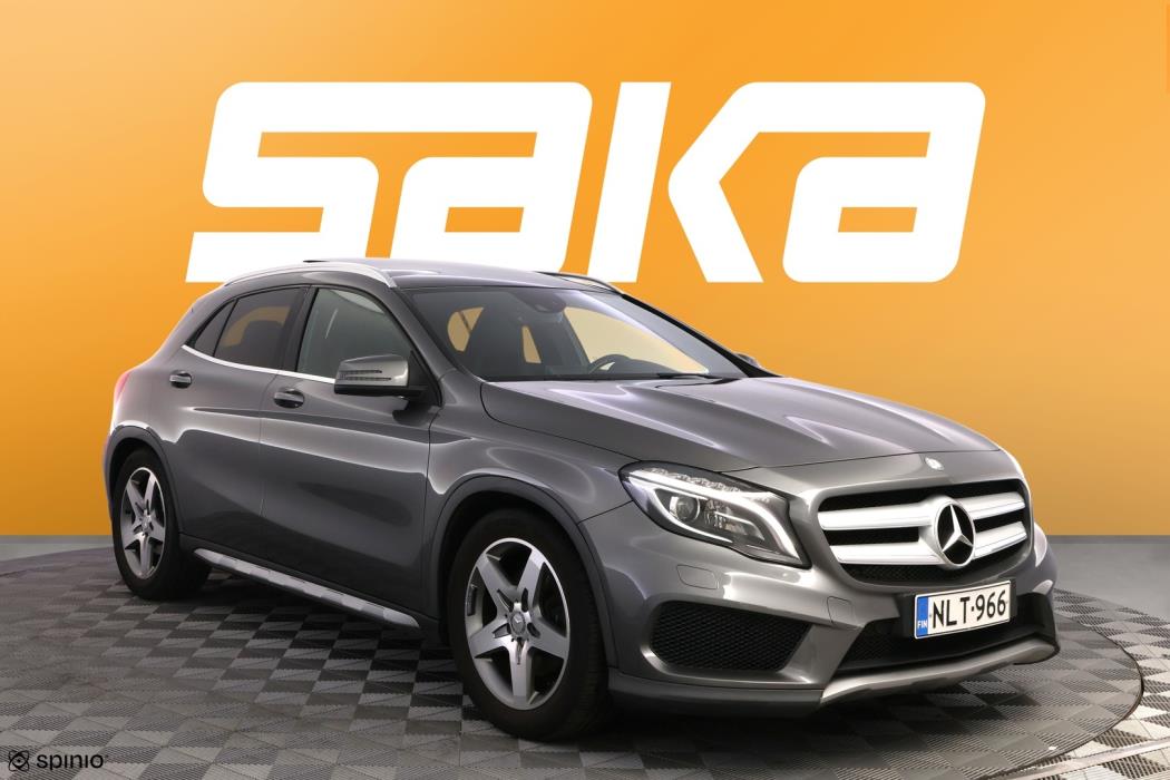 MERCEDES-BENZ GLA 2015