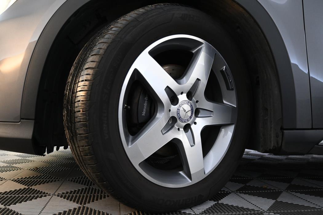 MERCEDES-BENZ GLA 2015