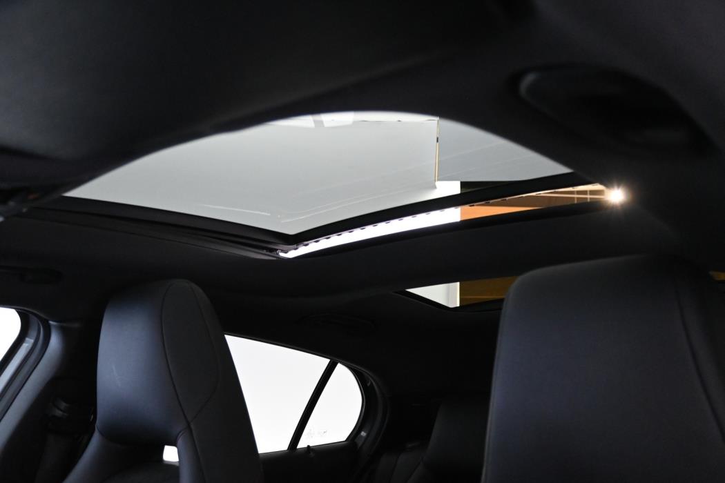 MERCEDES-BENZ GLA 2015