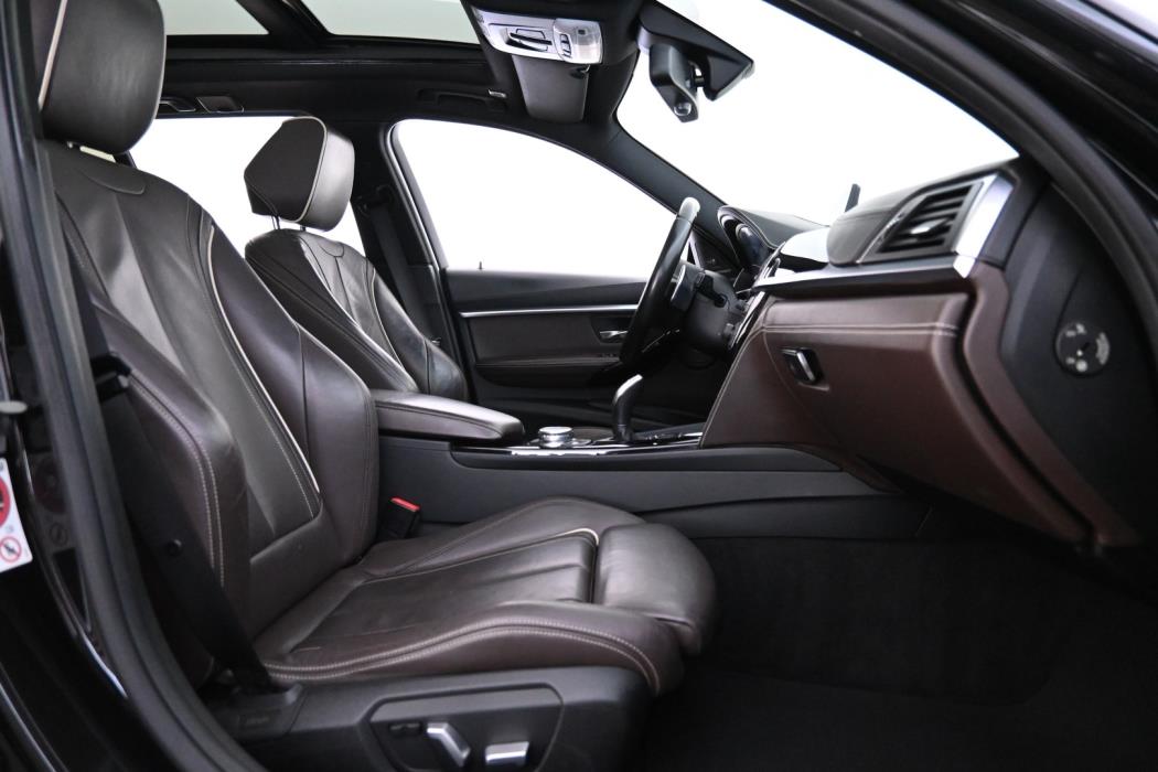 BMW 330 2016