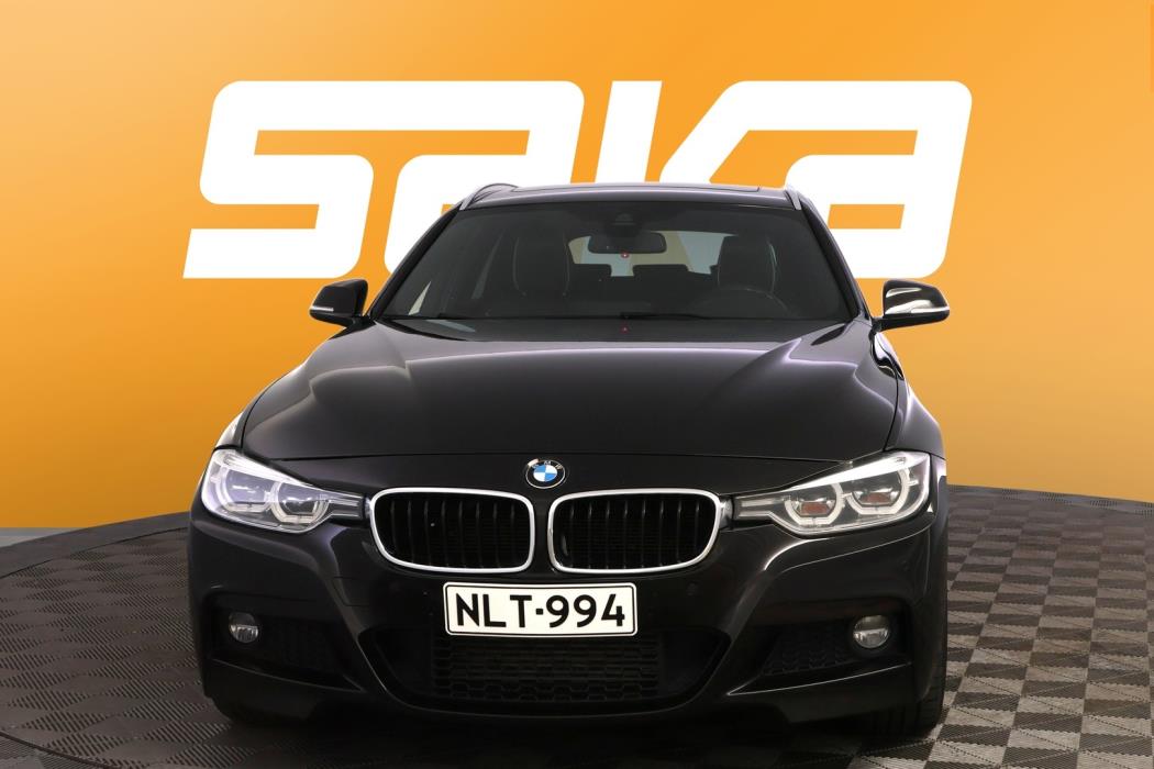 BMW 330 2016