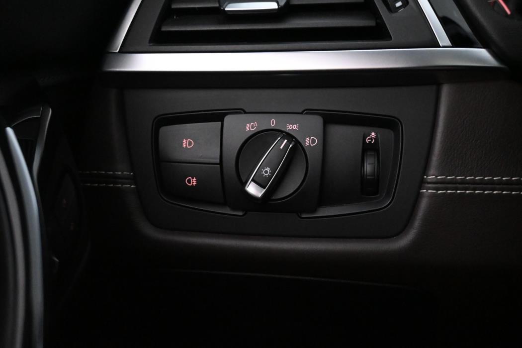 BMW 330 2016