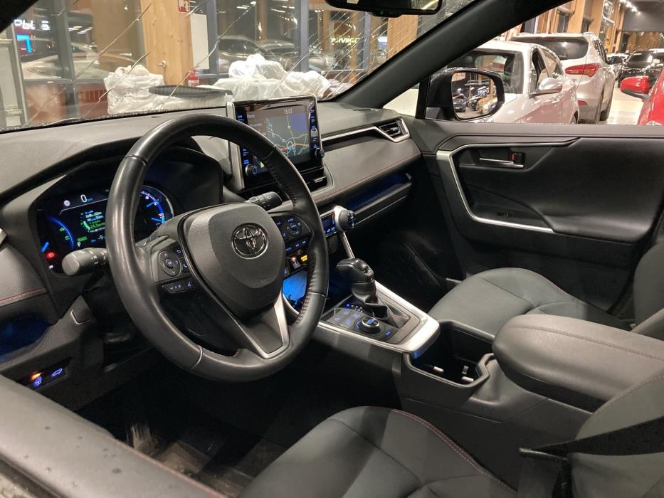 TOYOTA RAV4 Plug-in 2023
