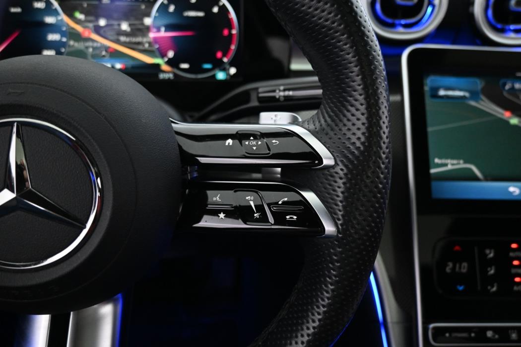 MERCEDES-BENZ C 2023