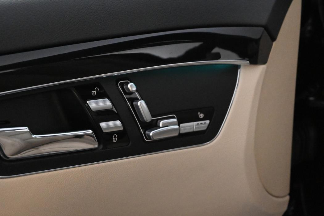 MERCEDES-BENZ S 2012