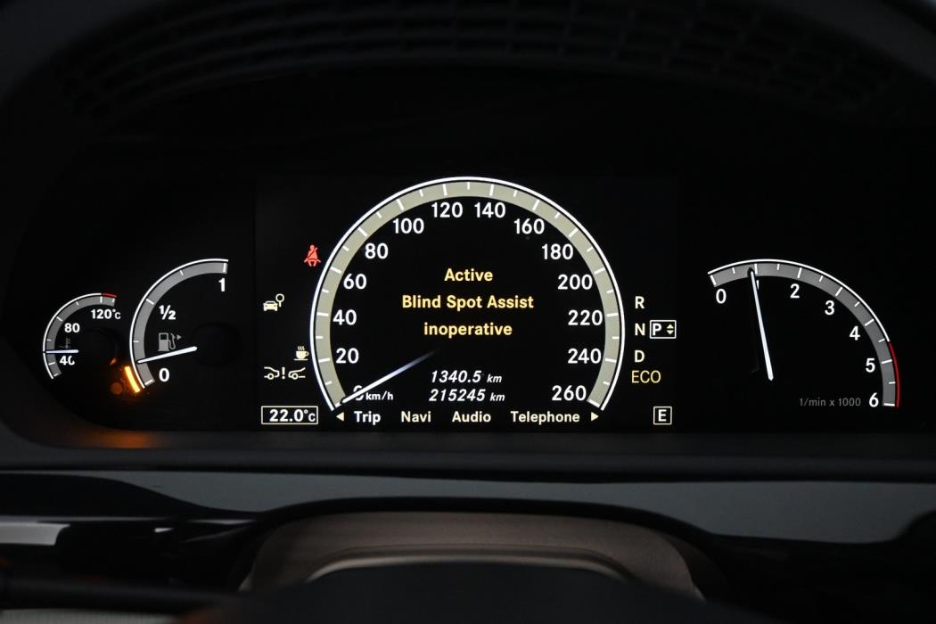 MERCEDES-BENZ S 2012