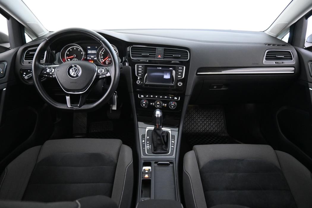VOLKSWAGEN Golf 2013