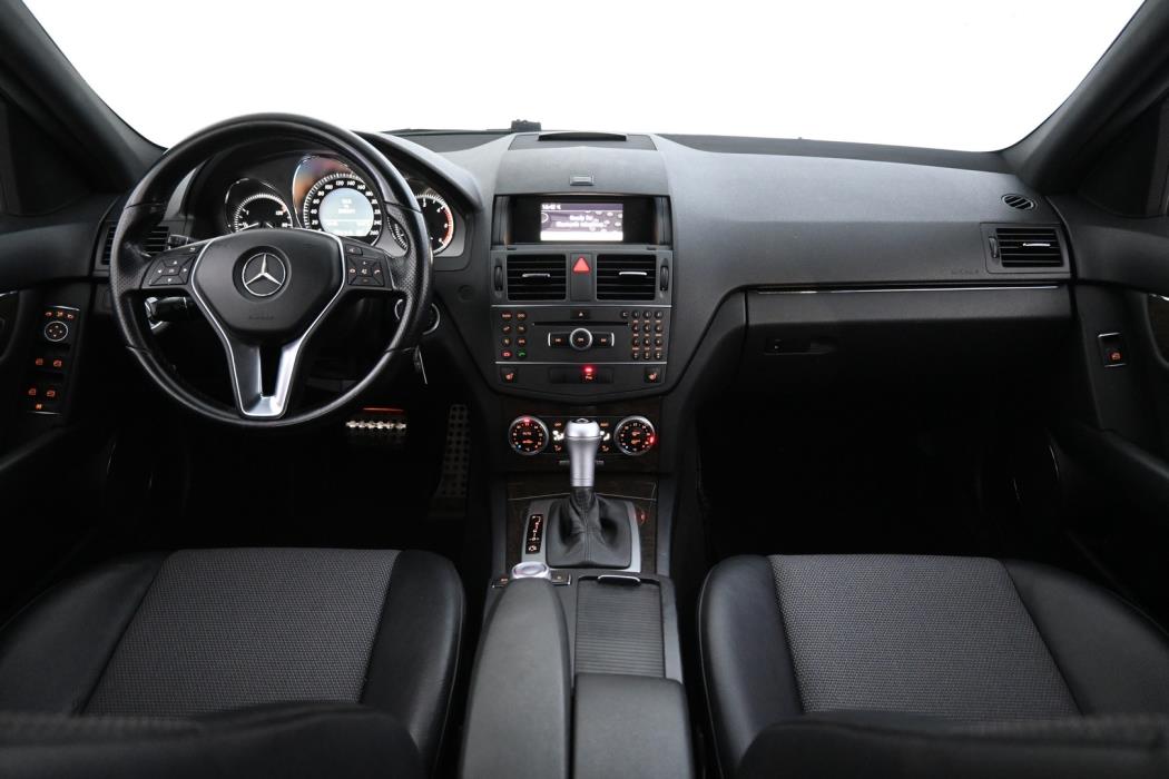 MERCEDES-BENZ C 2011