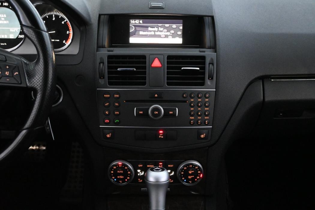 MERCEDES-BENZ C 2011