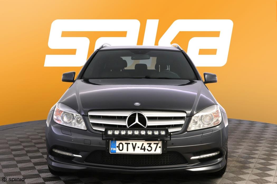 MERCEDES-BENZ C 2011