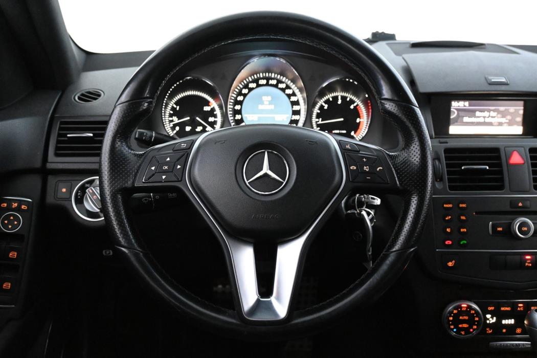 MERCEDES-BENZ C 2011