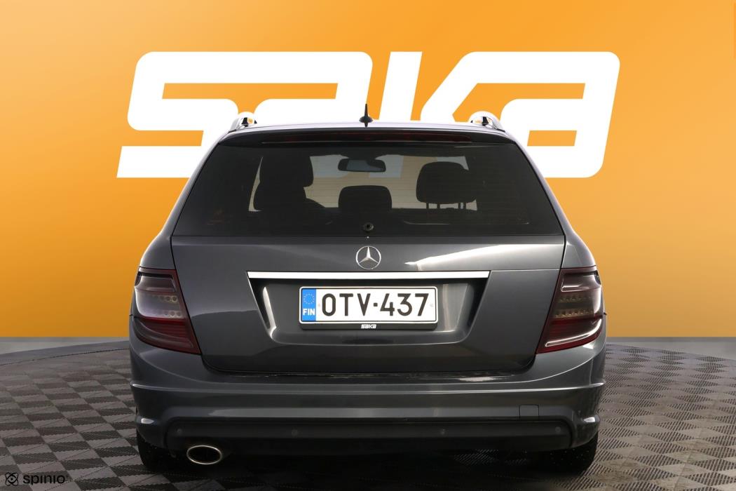 MERCEDES-BENZ C 2011