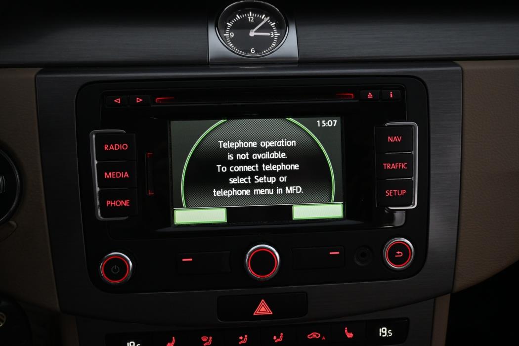 VOLKSWAGEN Passat 2013