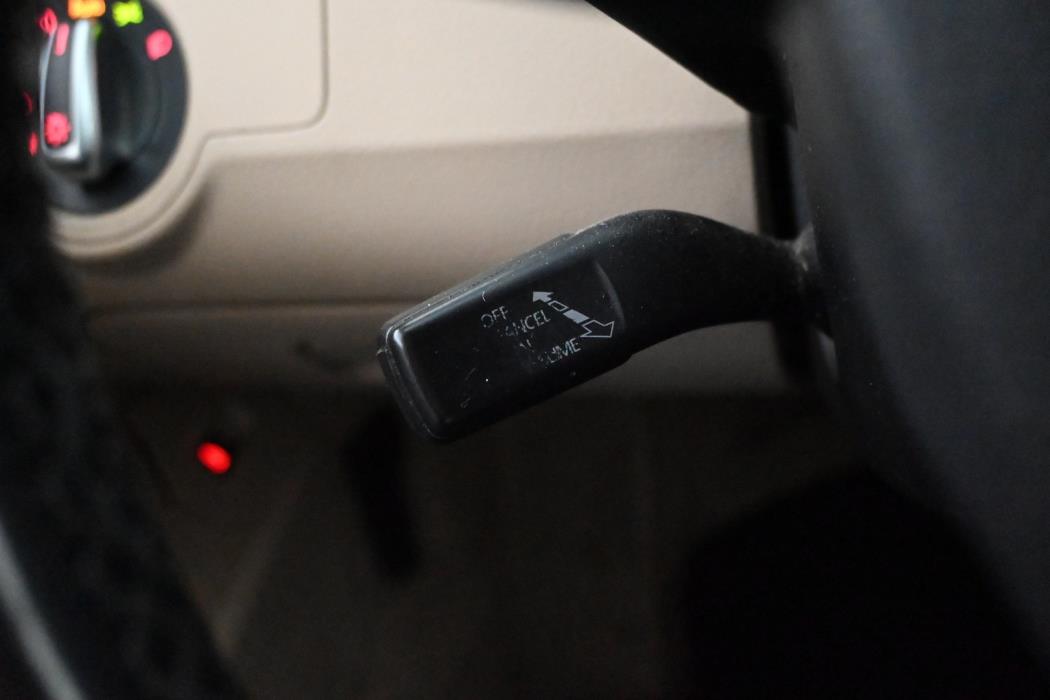 VOLKSWAGEN Passat 2013