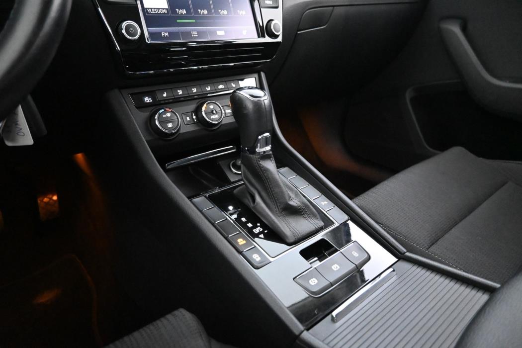 SKODA Superb 2017