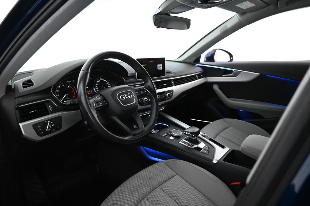 AUDI A4 2018