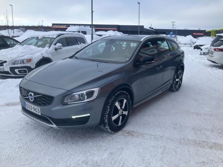 VOLVO V60 Cross Country 2017