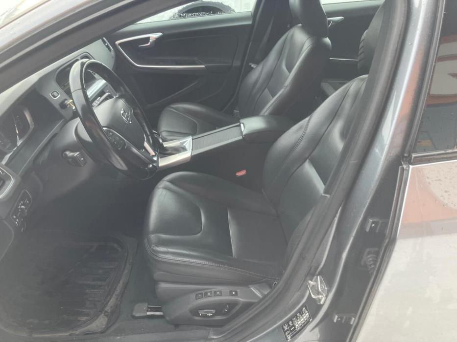 VOLVO V60 Cross Country 2017