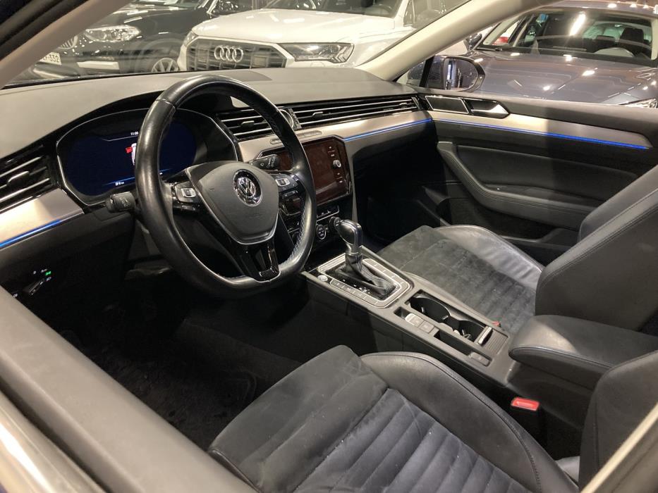 VOLKSWAGEN Passat 2018