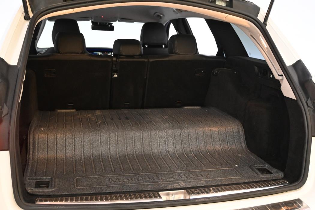 MERCEDES-BENZ E 2021