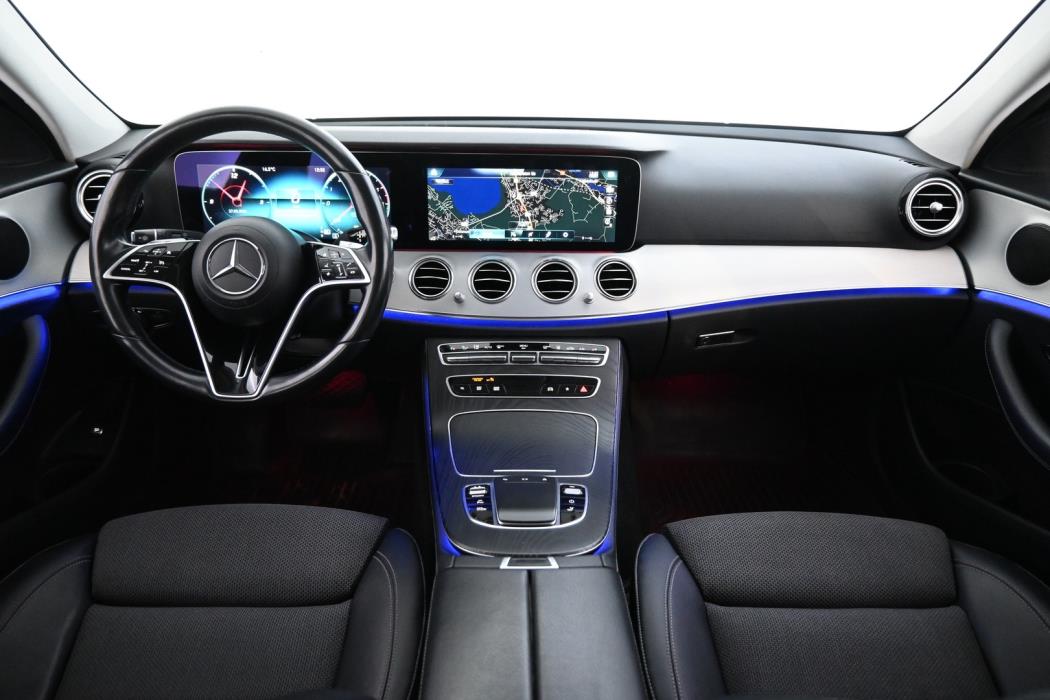 MERCEDES-BENZ E 2021