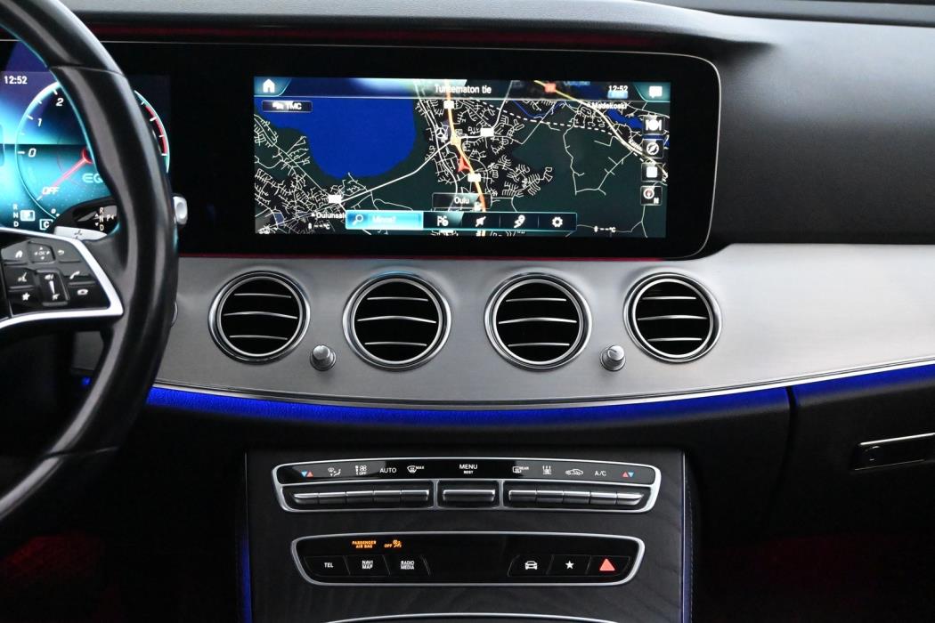 MERCEDES-BENZ E 2021