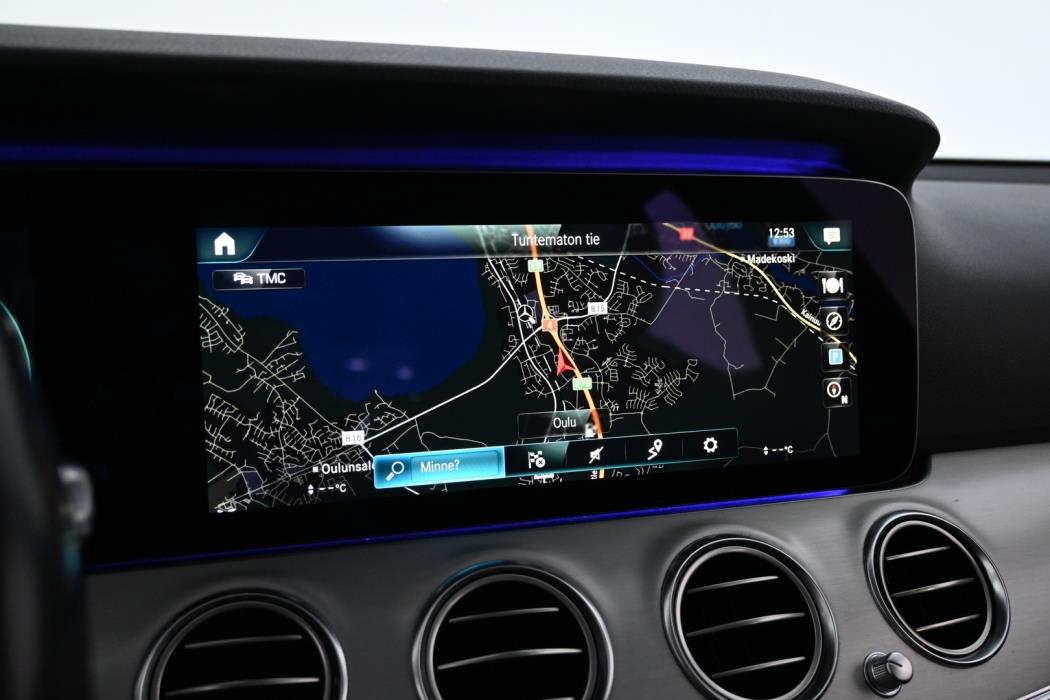 MERCEDES-BENZ E 2021