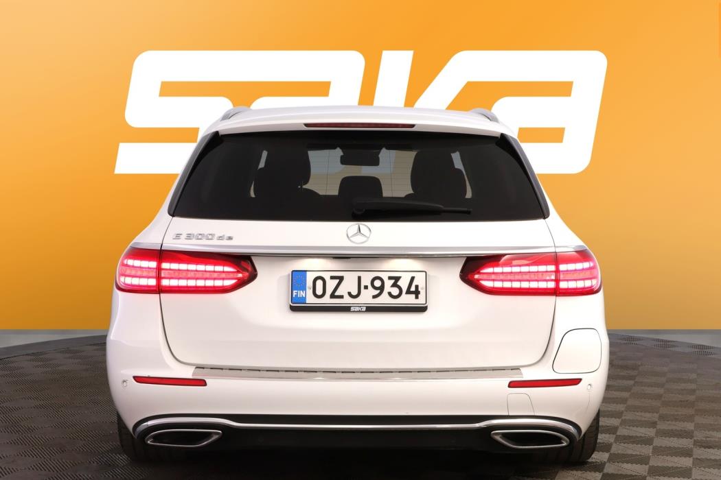 MERCEDES-BENZ E 2021