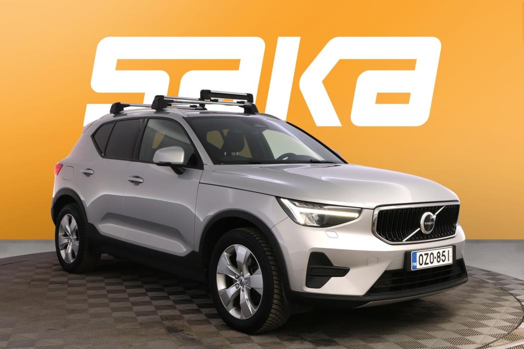 VOLVO XC40 2023