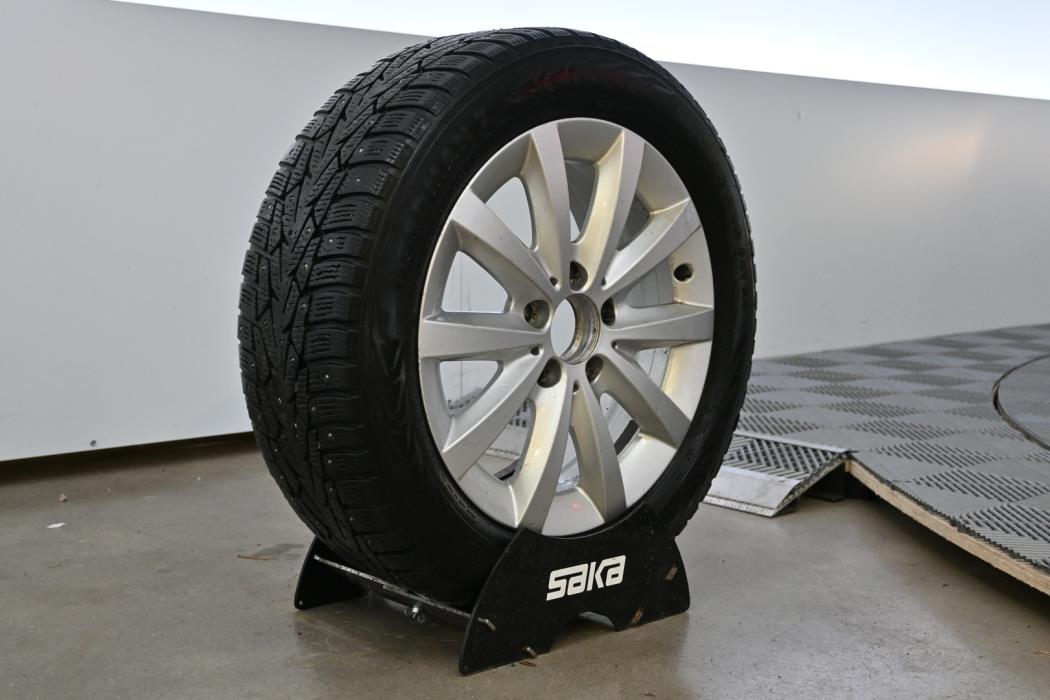 MERCEDES-BENZ A 2015