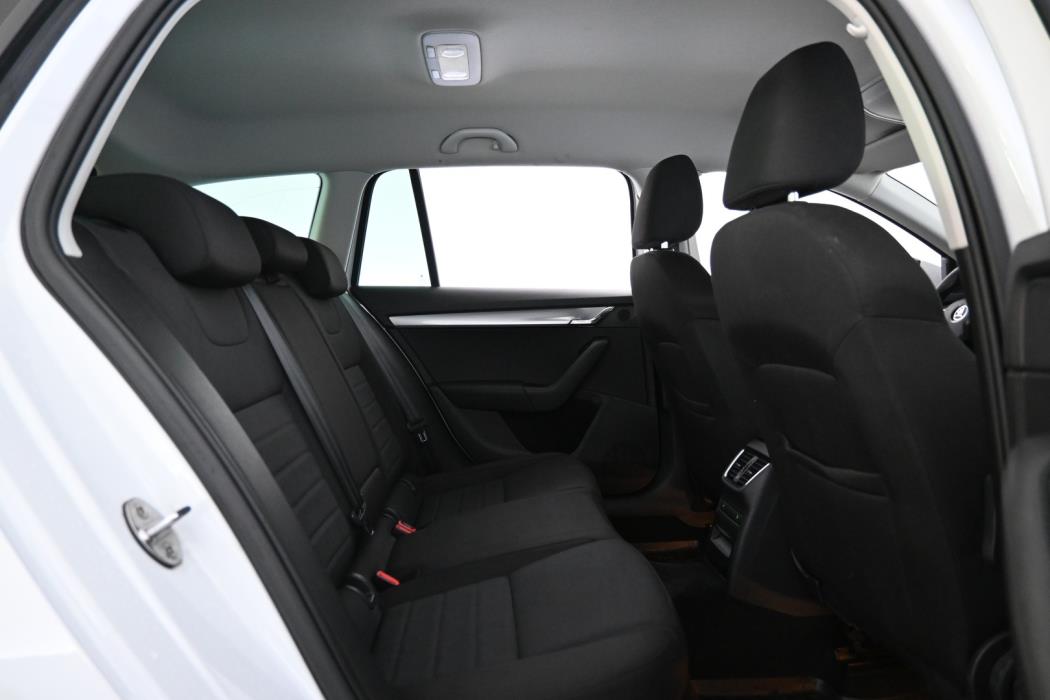 SKODA Octavia 2016