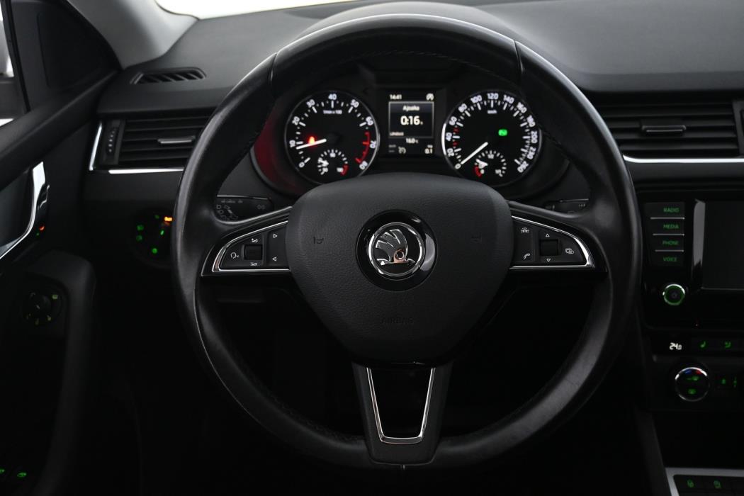 SKODA Octavia 2016