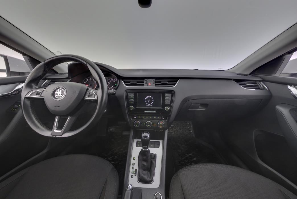 SKODA Octavia 2016