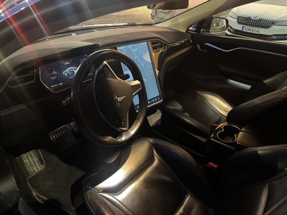 TESLA P90D 2016