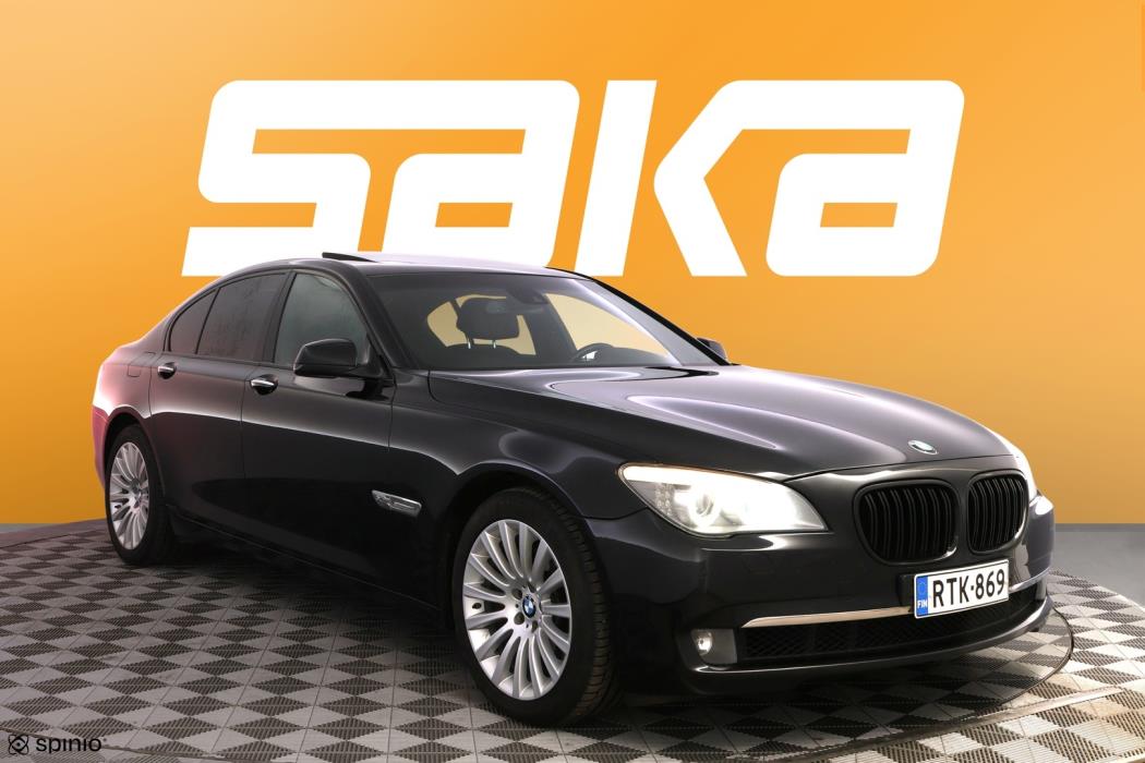 BMW 740 2011