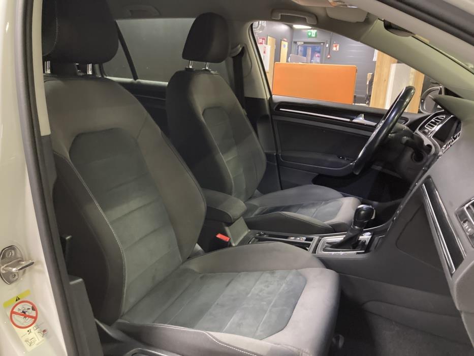 VOLKSWAGEN Golf 2018