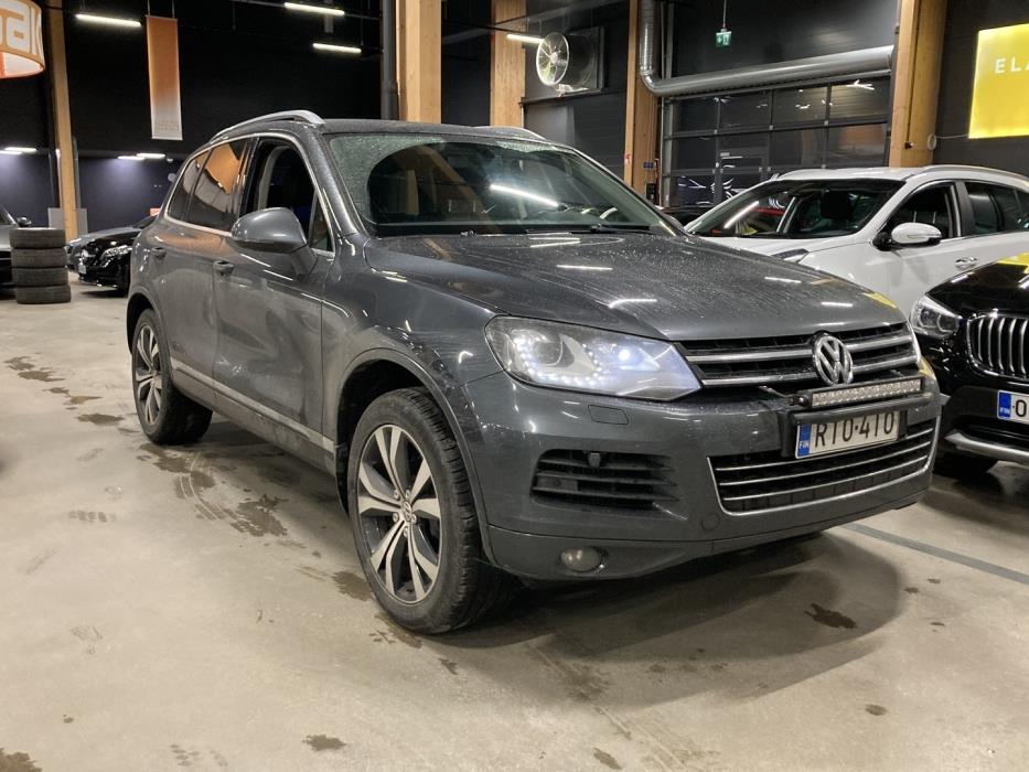 VOLKSWAGEN Touareg 2011