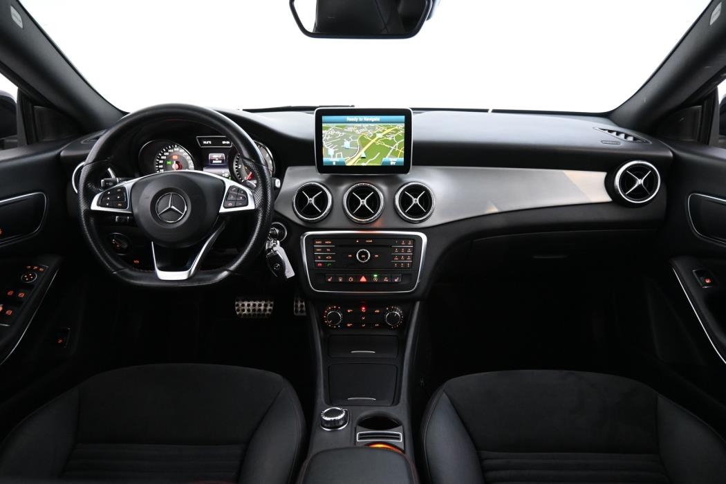 MERCEDES-BENZ CLA 2015