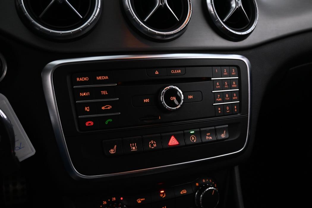 MERCEDES-BENZ CLA 2015