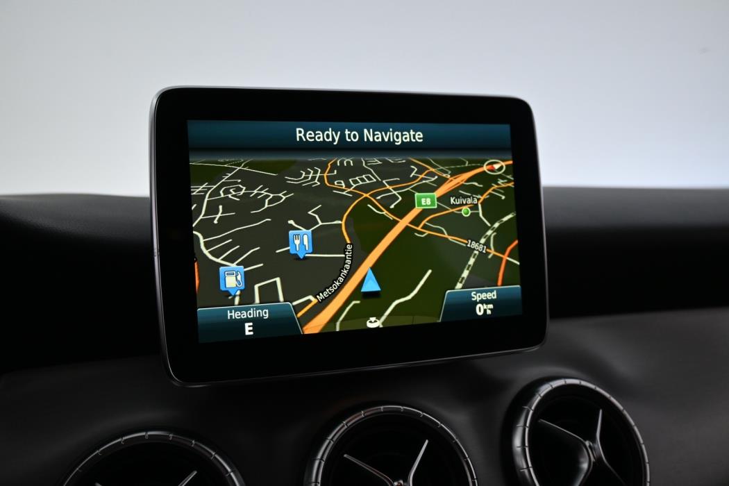 MERCEDES-BENZ CLA 2015