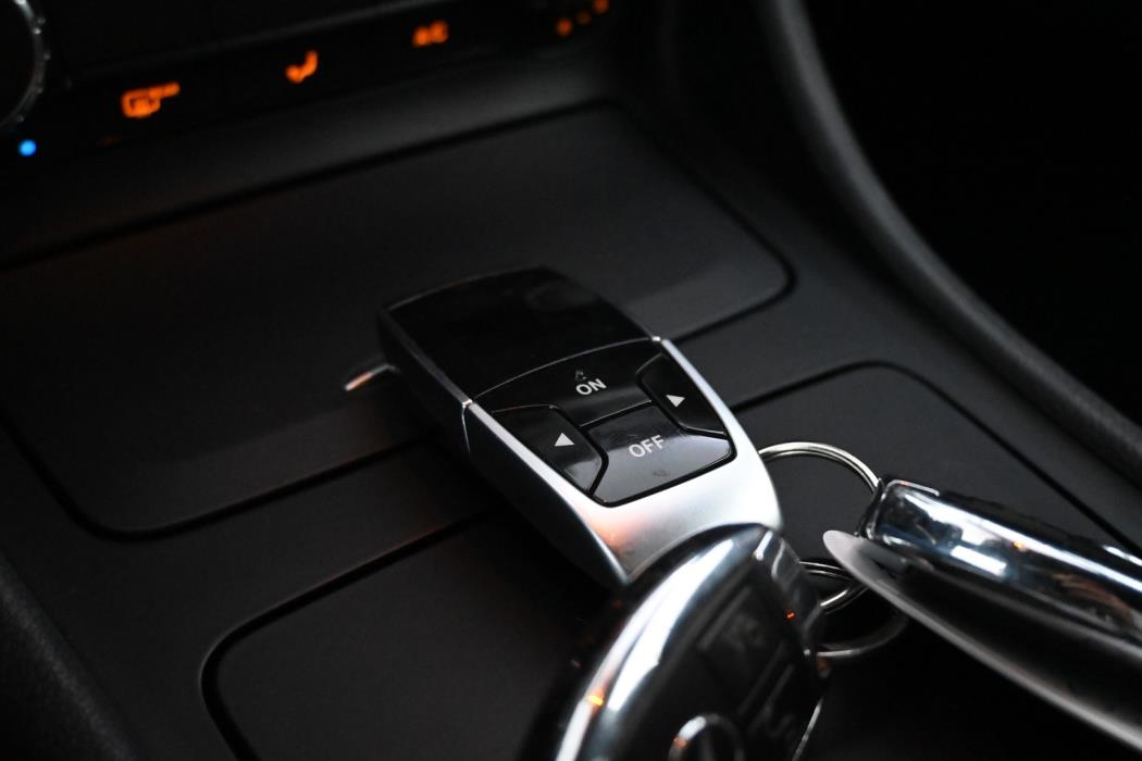 MERCEDES-BENZ CLA 2015