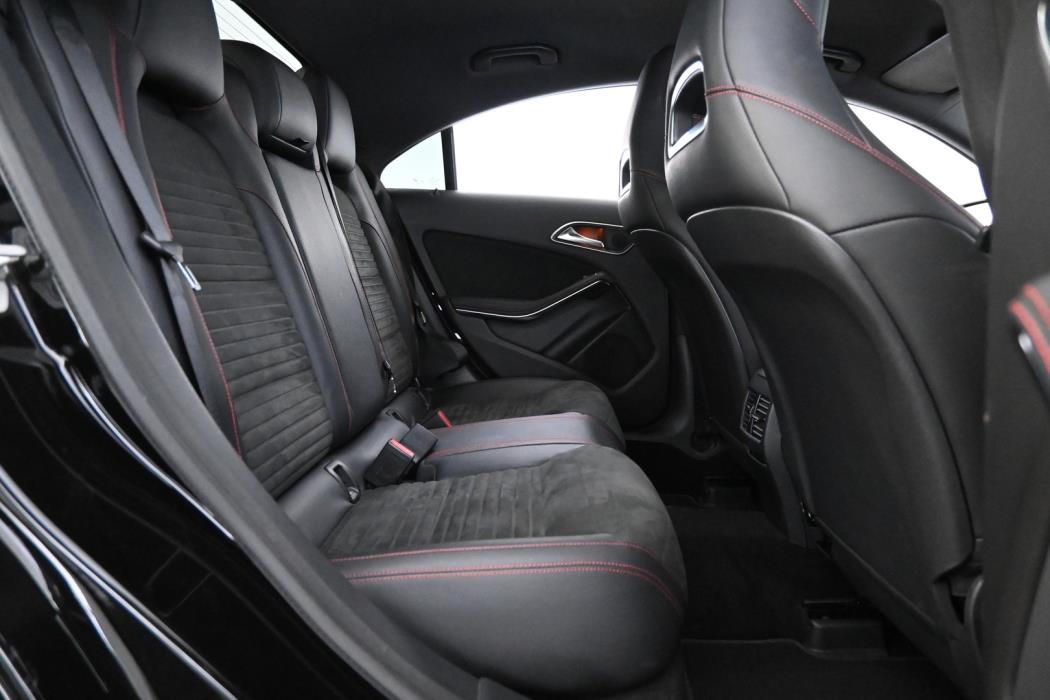 MERCEDES-BENZ CLA 2015