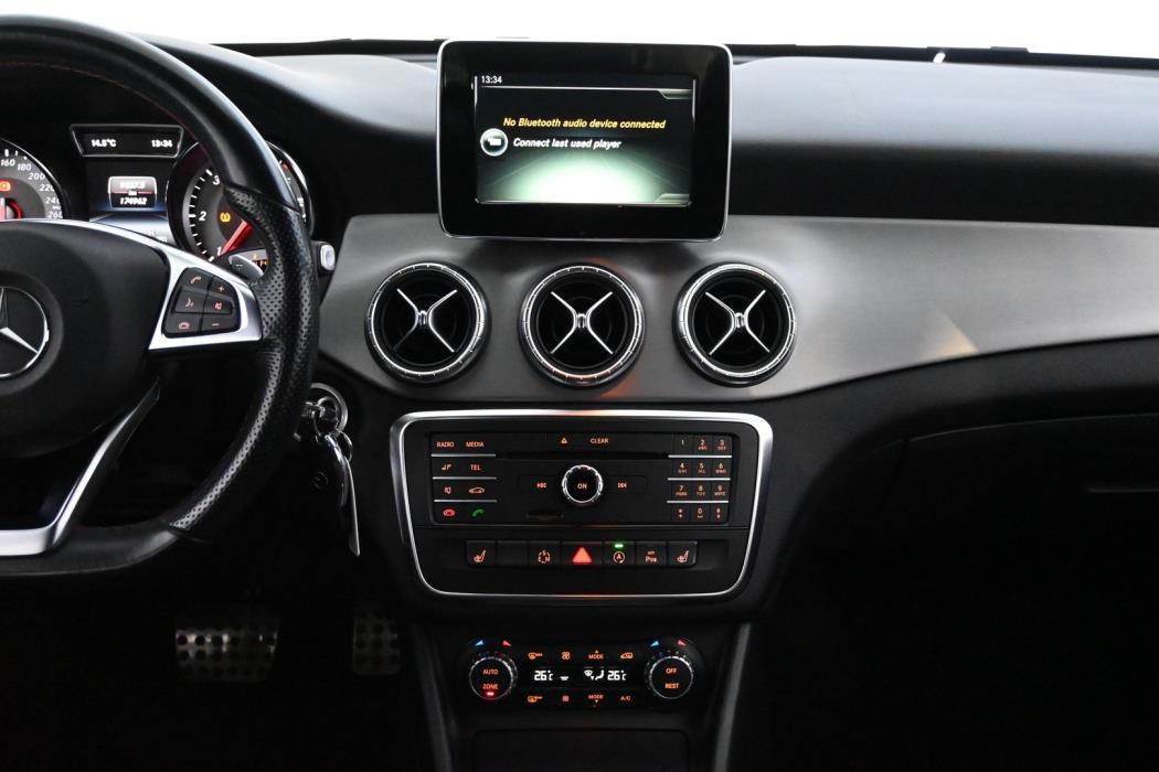 MERCEDES-BENZ CLA 2015