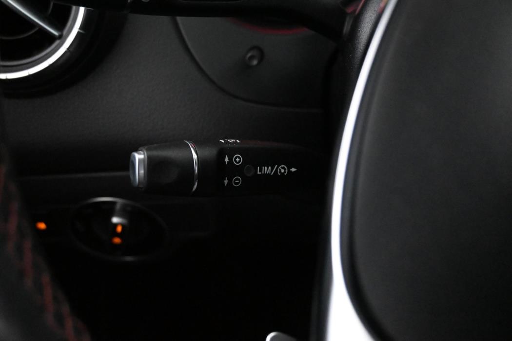 MERCEDES-BENZ CLA 2015