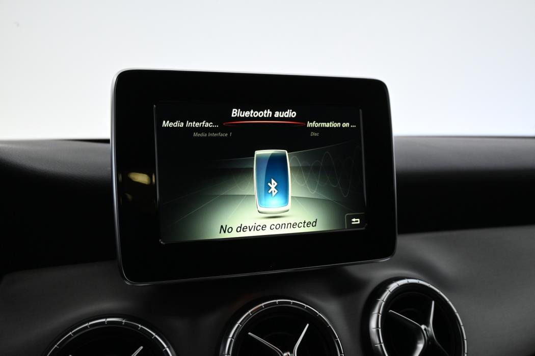 MERCEDES-BENZ CLA 2015