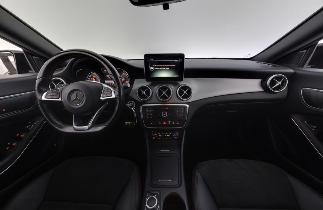 MERCEDES-BENZ CLA 2015